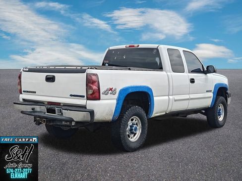 Used 2003 Chevrolet Silverado 2500 LS AWD/4WD image 16