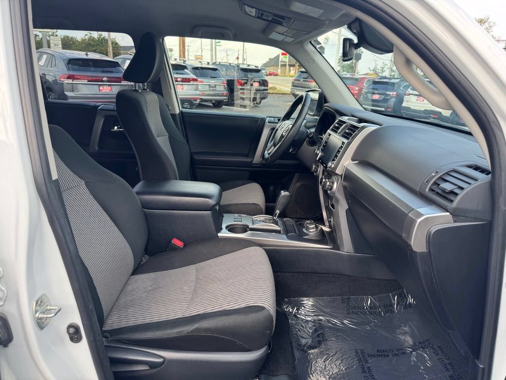Used 2024 Toyota 4Runner SR5 AWD/4WD image 24