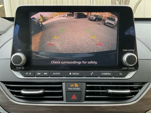 Used 2023 Nissan Altima 2.5 SV image 21