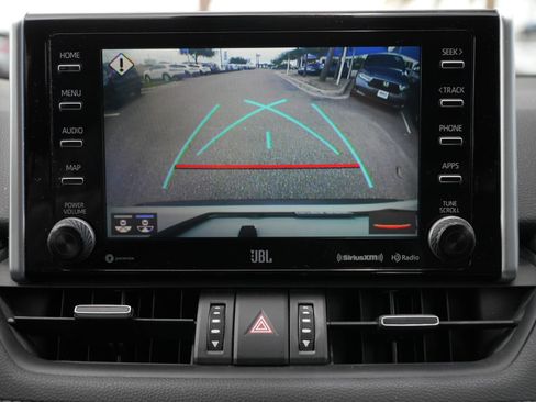 Used 2020 Toyota RAV4 Limited FWD image 26
