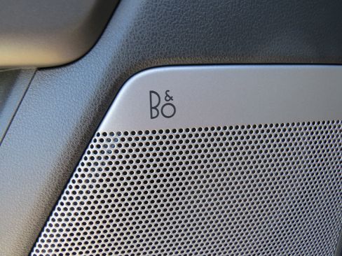 Used 2024 Ford F150 Lariat w/ Tow/Haul Package image 17