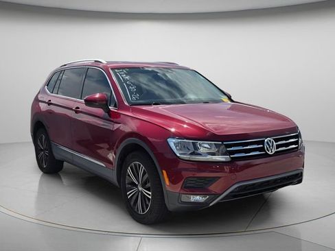 Used 2018 Volkswagen Tiguan SEL FWD image 4