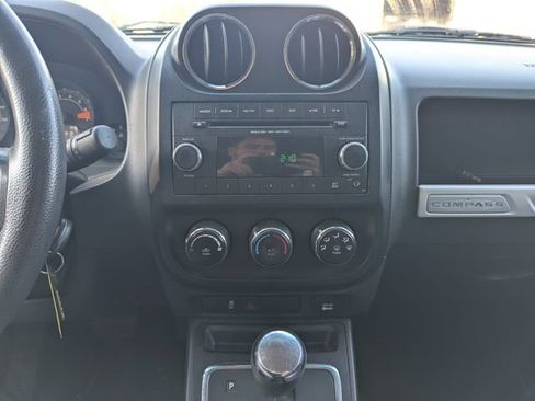 Used 2014 Jeep Compass Sport w/ Power Value Group AWD/4WD image 3