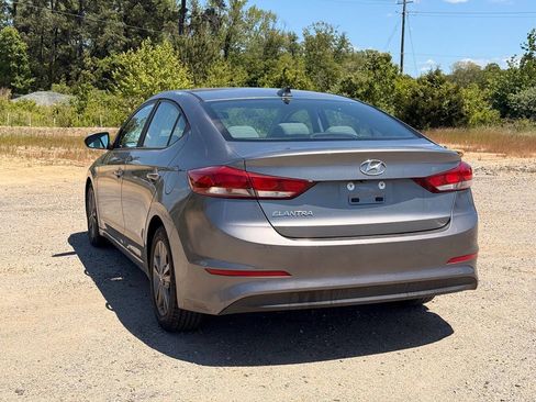 Used 2018 Hyundai Elantra SEL FWD image 4