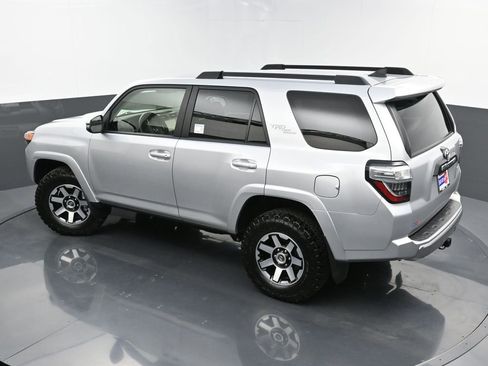 Used 2022 Toyota 4Runner TRD Off-Road Premium AWD/4WD image 31