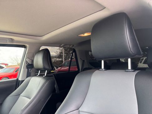 Used 2020 Toyota 4Runner SR5 image 37