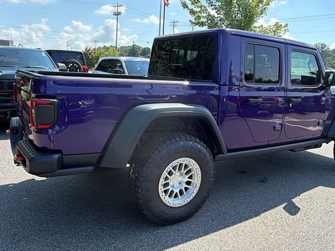 New 2026 Jeep Gladiator Rubicon w/ Safety Group AWD/4WD image 8