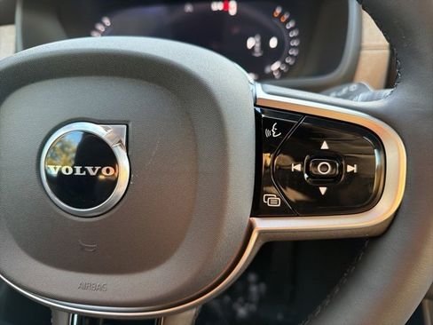 New 2026 Volvo XC90 B6 Plus w/ Protection Package Premier image 21