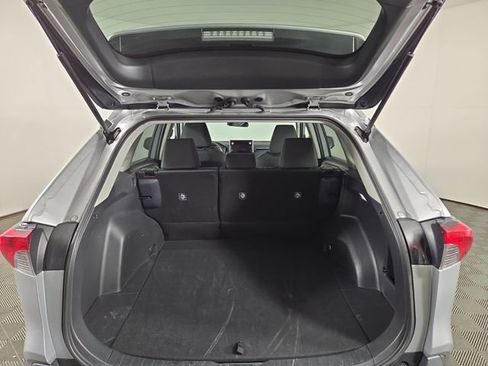 Used 2025 Toyota RAV4 XLE image 30