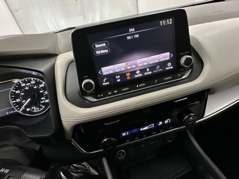 Used 2021 Nissan Rogue SV AWD/4WD image 14