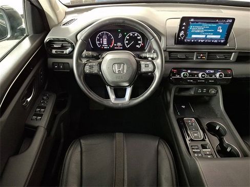 Used 2023 Honda Pilot EX-L image 2