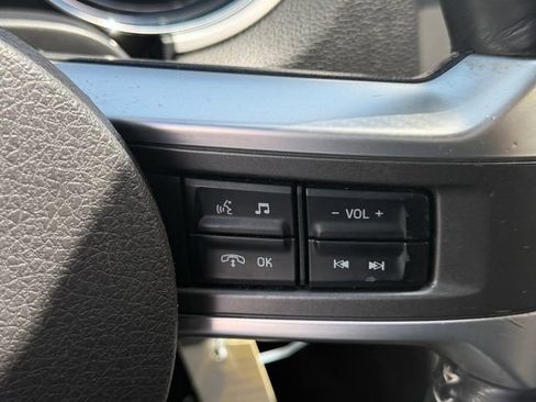 Used 2010 Ford Mustang Coupe RWD image 21