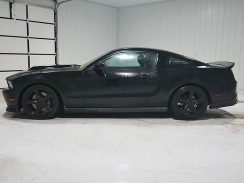 Used 2012 Ford Mustang GT Premium w/ Brembo Brake Pkg image 8