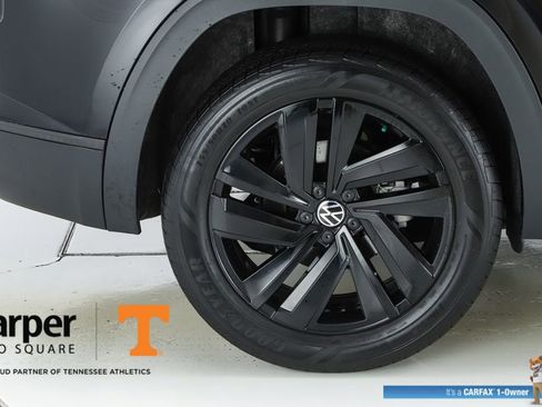 Used 2023 Volkswagen Atlas Cross Sport SE w/ Black Wheel Package FWD image 51
