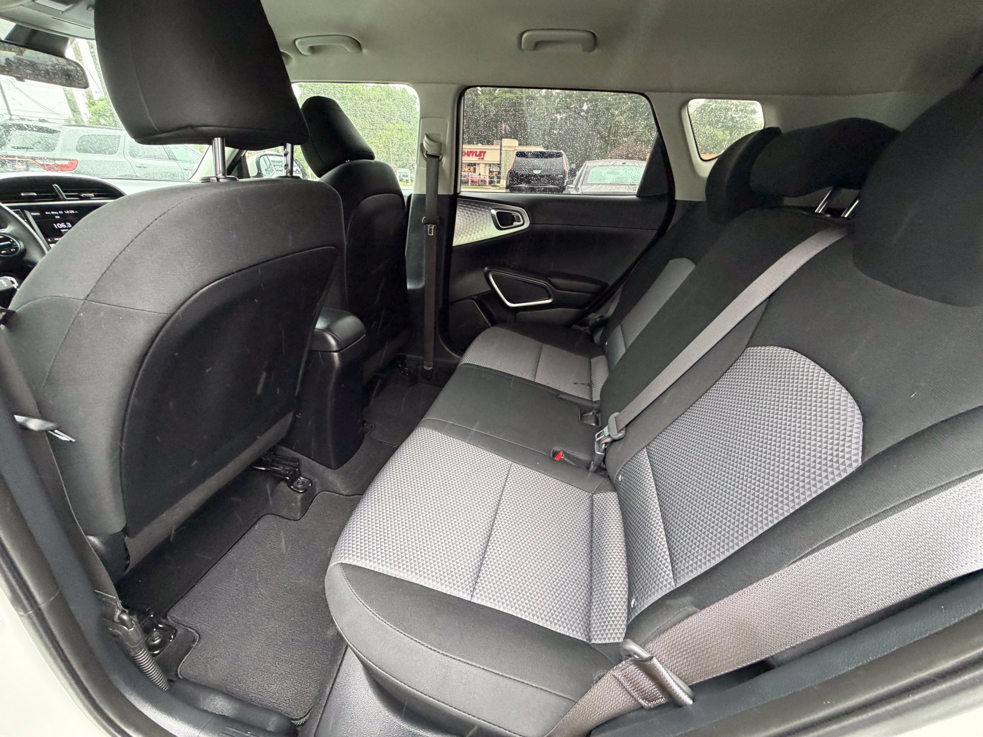 Used 2023 Kia Soul LX FWD image 13