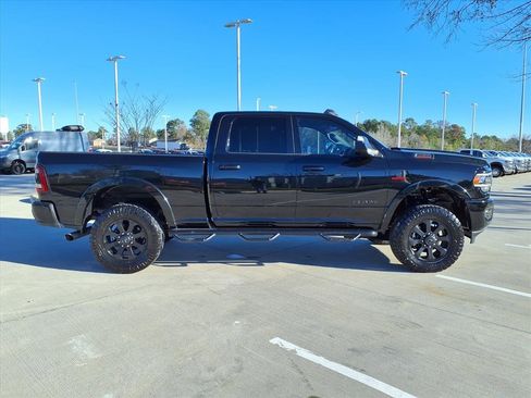 Used 2019 RAM 3500 Laramie w/ Black Appearance Package image 5