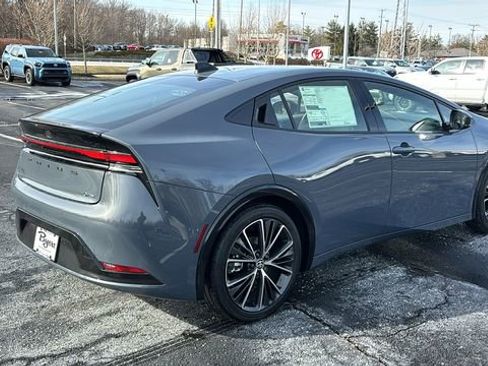 New 2026 Toyota Prius XLE image 32