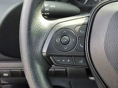 Used 2025 Toyota Corolla LE FWD image 24