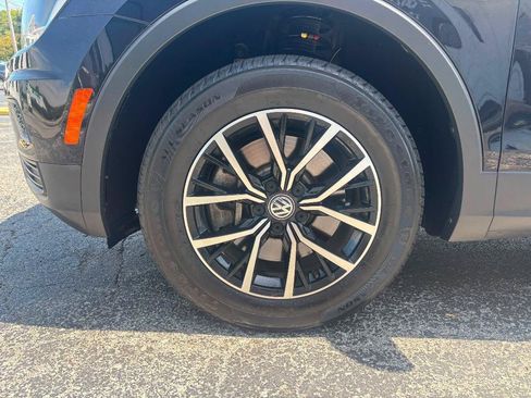 Used 2021 Volkswagen Tiguan SE AWD/4WD image 10