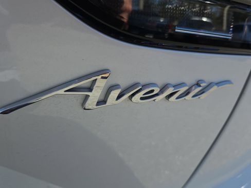 Used 2023 Buick Envision Avenir image 33