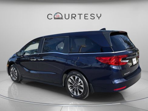 Certified 2024 Honda Odyssey EX-L image 5
