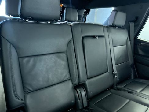 Used 2024 Chevrolet Tahoe LT AWD/4WD image 31