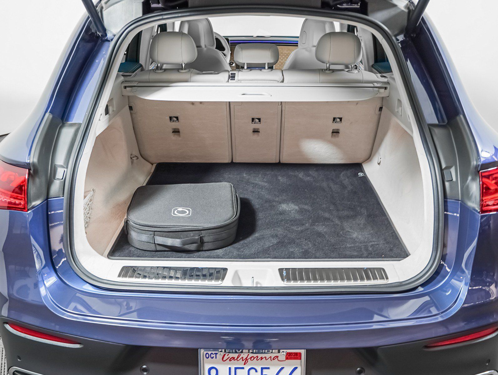 Certified 2023 Mercedes-Benz EQE 350+ SUV image 10