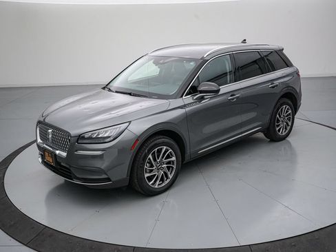 Used 2022 Lincoln Corsair AWD w/ Equipment Group 101A image 9