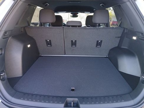New 2026 Chevrolet Equinox LT w/ Safety and Technology Package FWD image 19