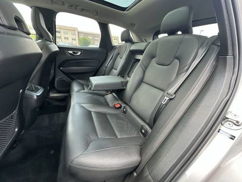 Used 2025 Volvo XC60 B5 Plus AWD/4WD image 25