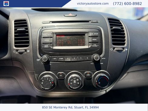 Used 2017 Kia Forte LX FWD image 15