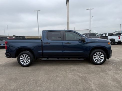 Used 2020 Chevrolet Silverado 1500 Custom w/ Custom Value Package image 6