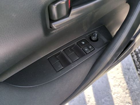 Used 2023 Toyota Corolla LE image 22