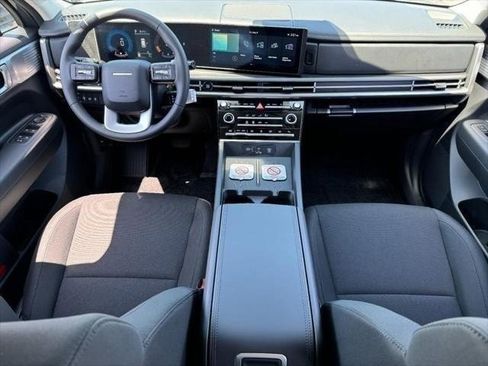 New 2025 Hyundai Santa Fe SE image 7