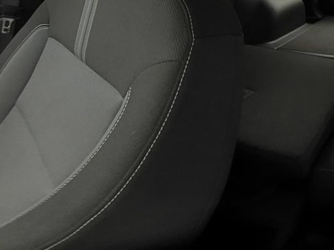 Used 2025 Chevrolet Blazer LT FWD image 15