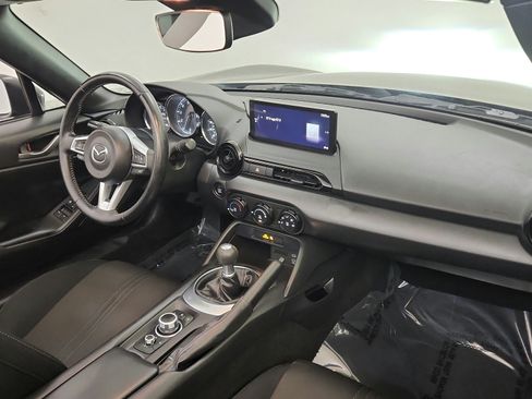 Used 2024 MAZDA MX-5 Miata Sport RWD image 17