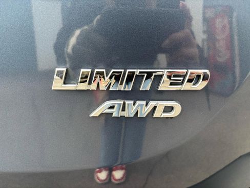 Used 2013 Toyota RAV4 Limited image 39