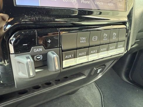 New 2025 RAM 2500 Tradesman image 21