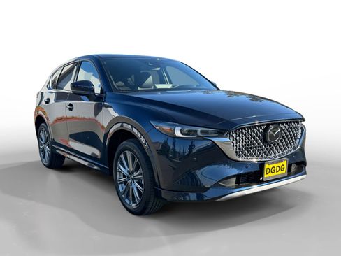 New 2025 MAZDA CX-5 Signature image 7