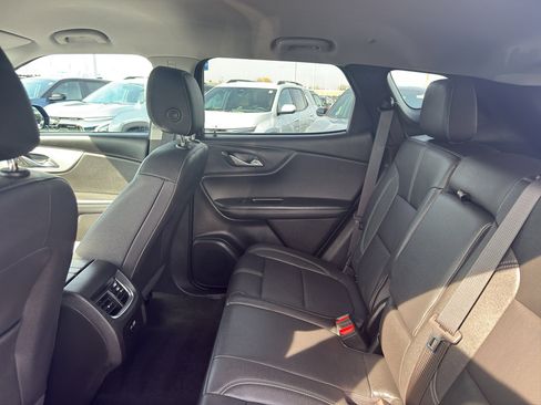 Used 2024 Chevrolet Blazer LT image 32
