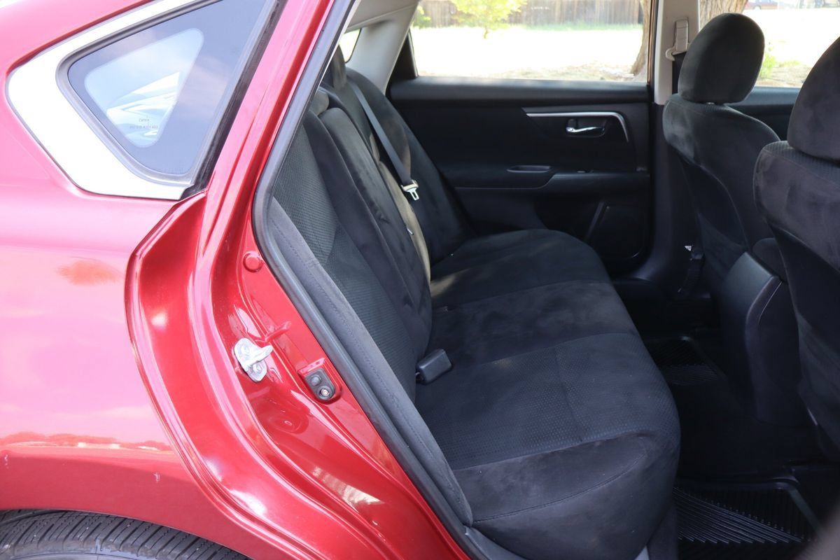 Used 2014 Nissan Altima 2.5 S FWD image 21