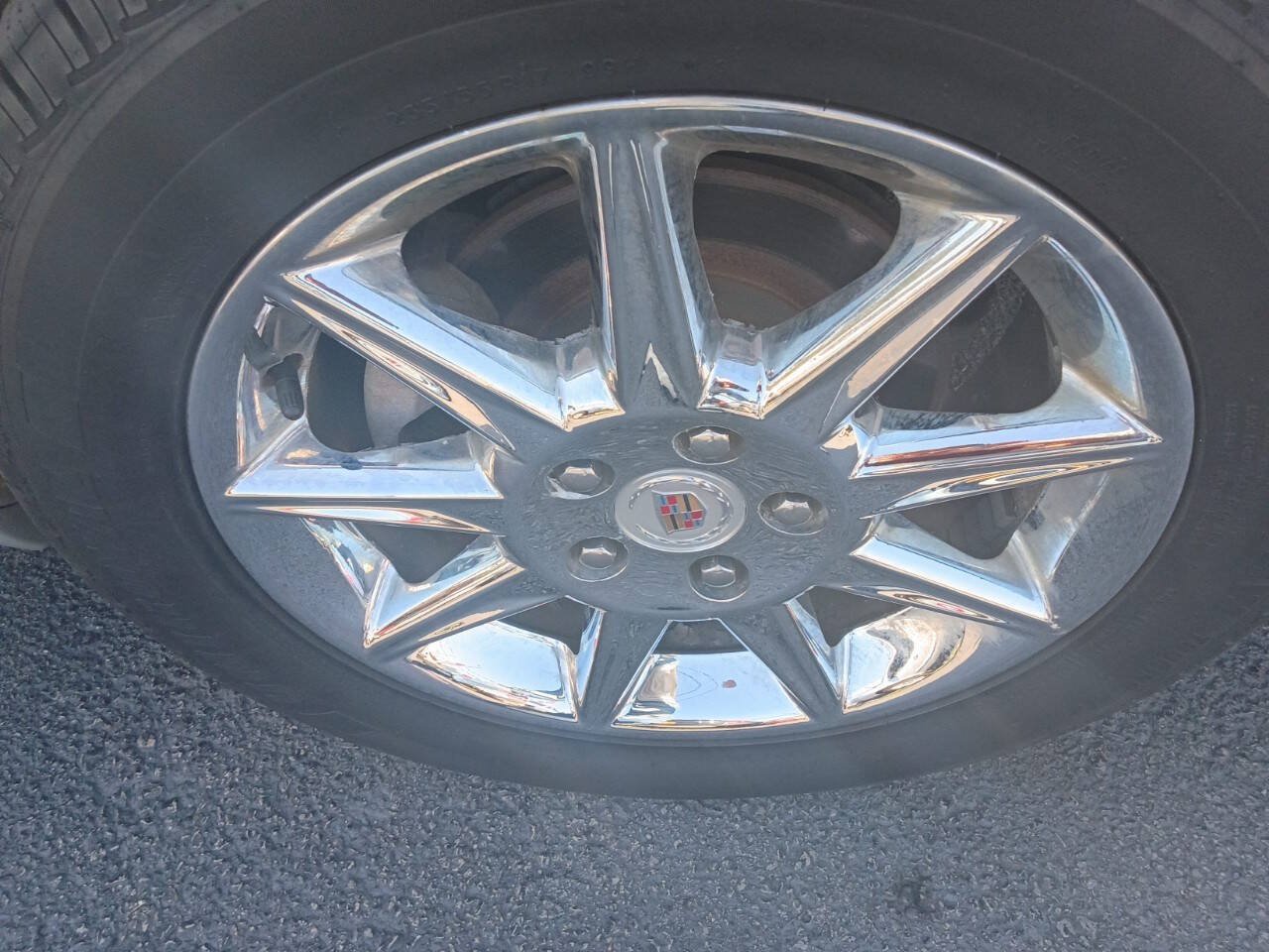 Used 2010 Cadillac DTS Luxury FWD image 7