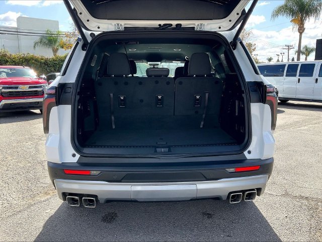 Used 2026 Chevrolet Traverse LT w/ Driver Confidence Package FWD image 16