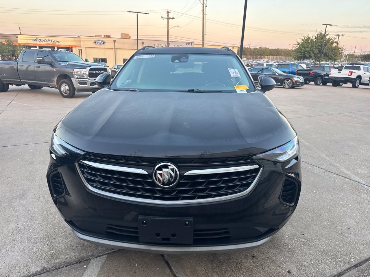 Used 2023 Buick Envision Essence w/ Sport Touring Package FWD image 2