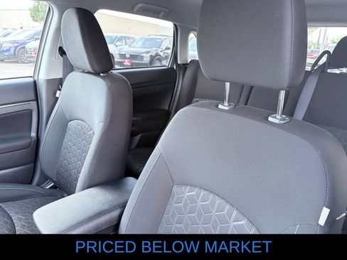 Used 2025 Mitsubishi Outlander Sport LE AWD/4WD image 11