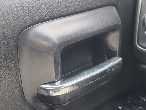 Used 2015 Chevrolet Silverado 2500 LT AWD/4WD image 10