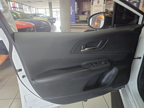 Used 2023 Toyota Prius Prime FWD image 8