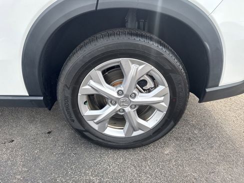 Certified 2024 Honda HR-V LX image 13