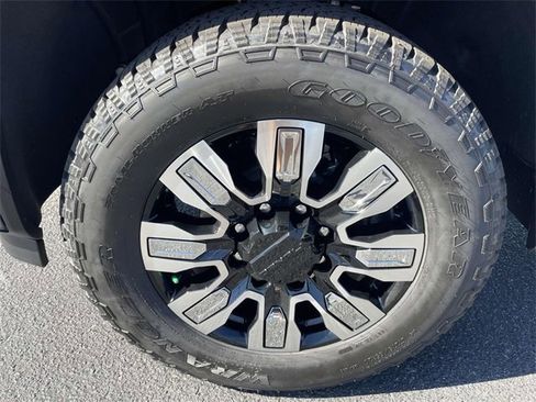 New 2026 GMC Sierra 3500 Denali w/ Denali Reserve Package image 6