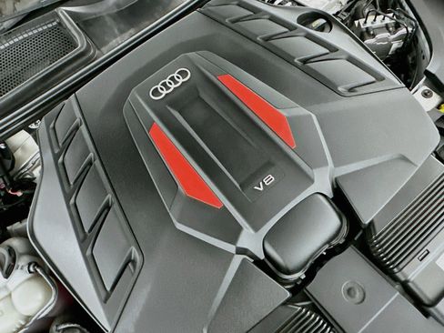 Used 2022 Audi SQ8 Premium Plus w/ Executive Package AWD/4WD image 33